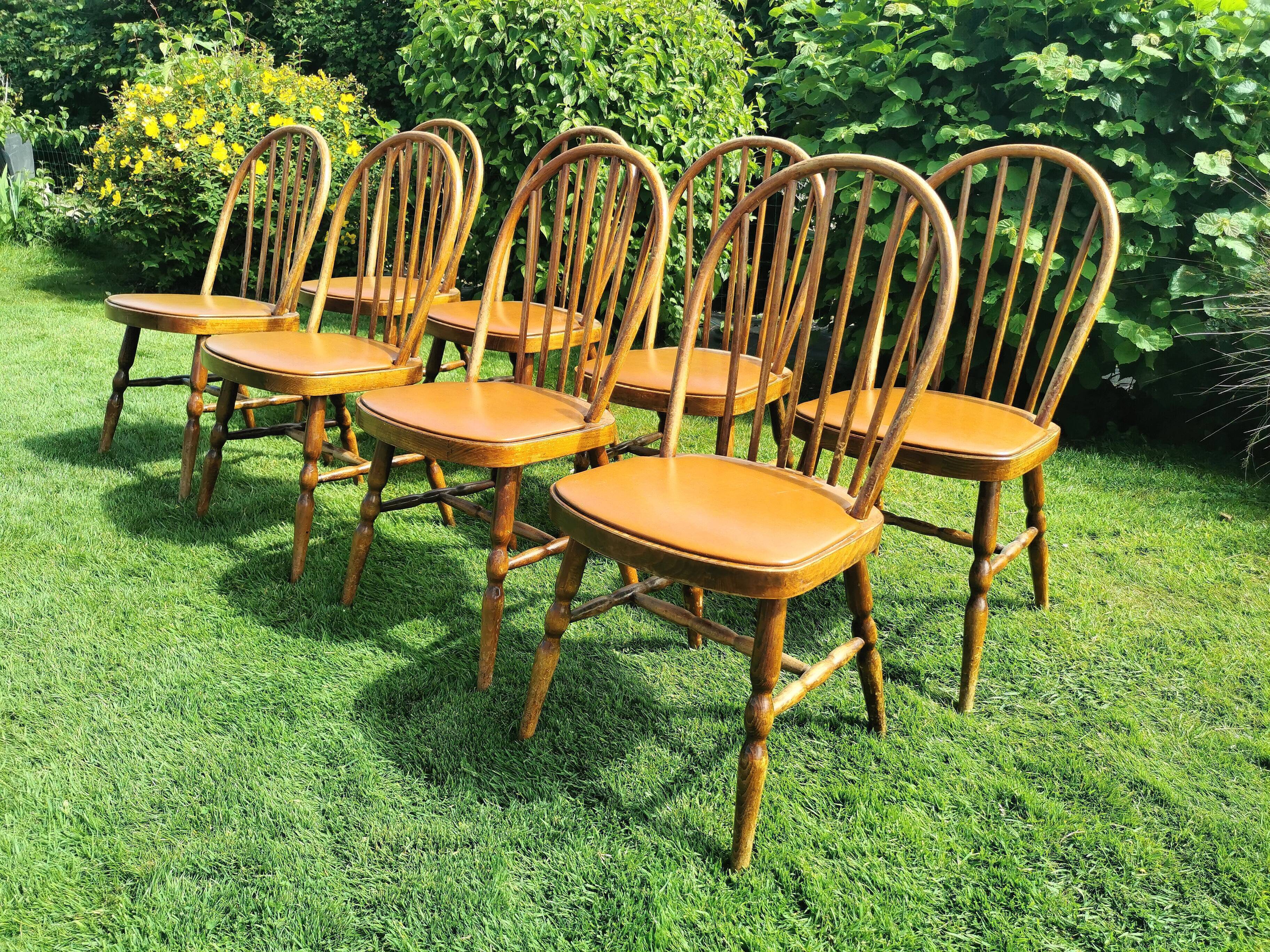 Set of 8 Baumann bistro chairs