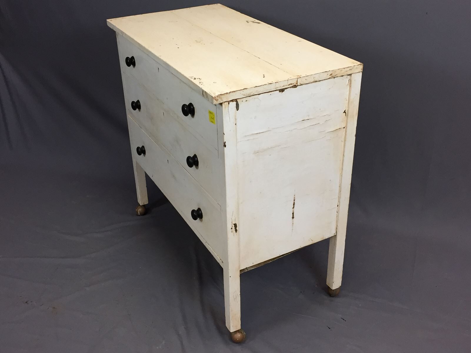 Commode des années 1930 en sapin