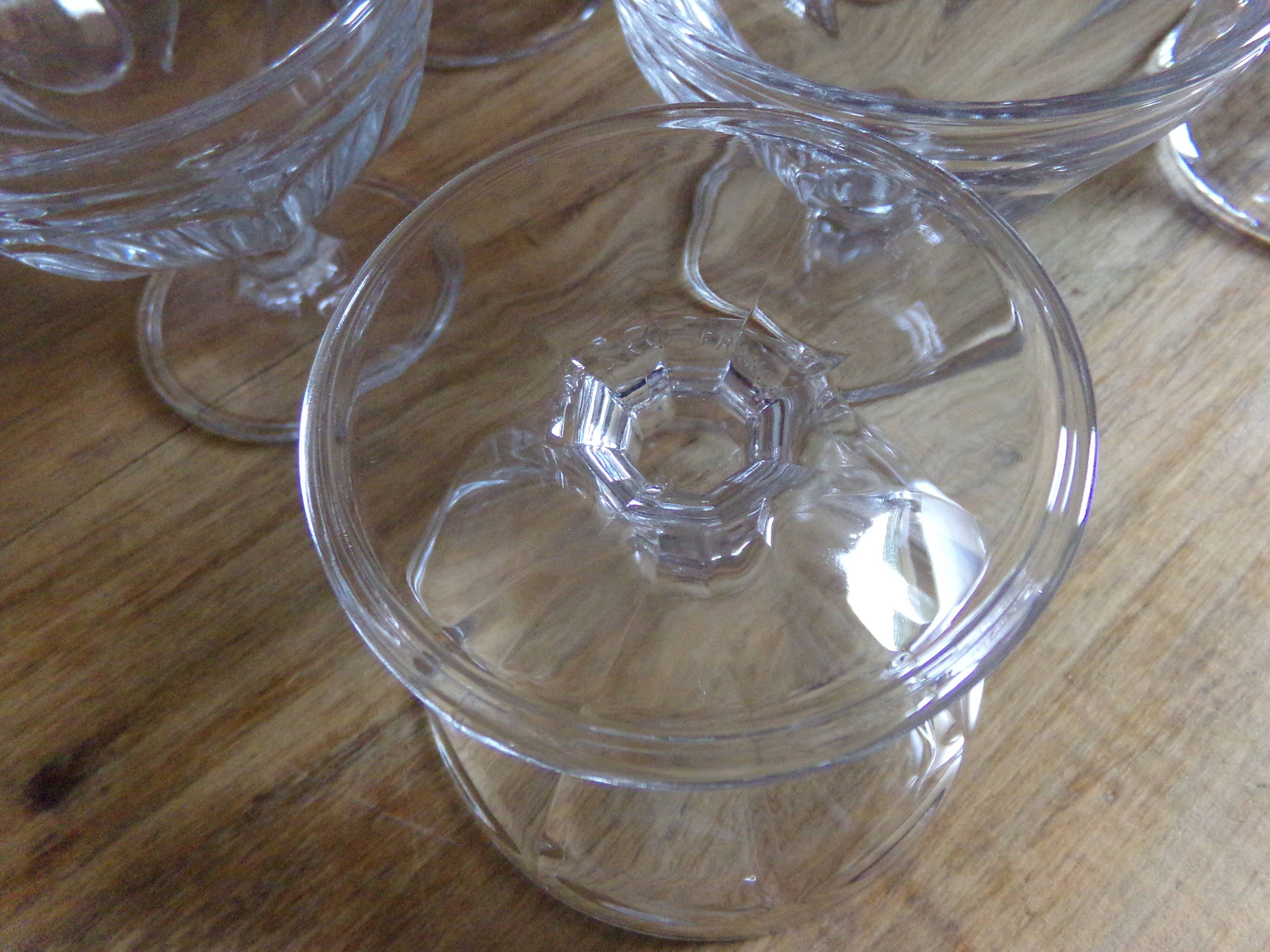 8 dessert or champagne glasses