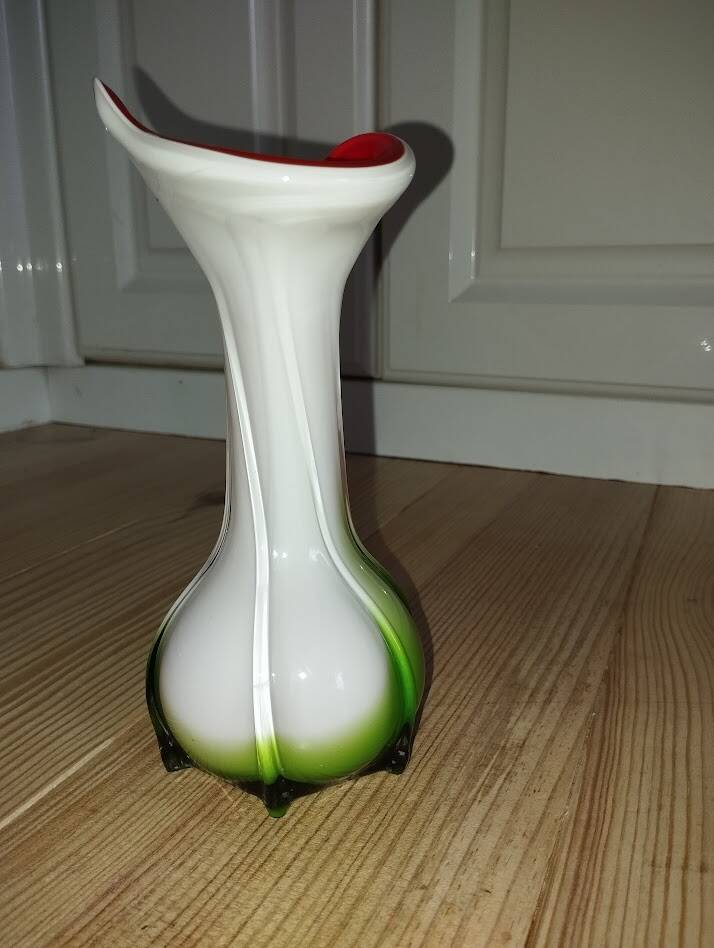 Vintage heart vase – Red blown glass – 1970s