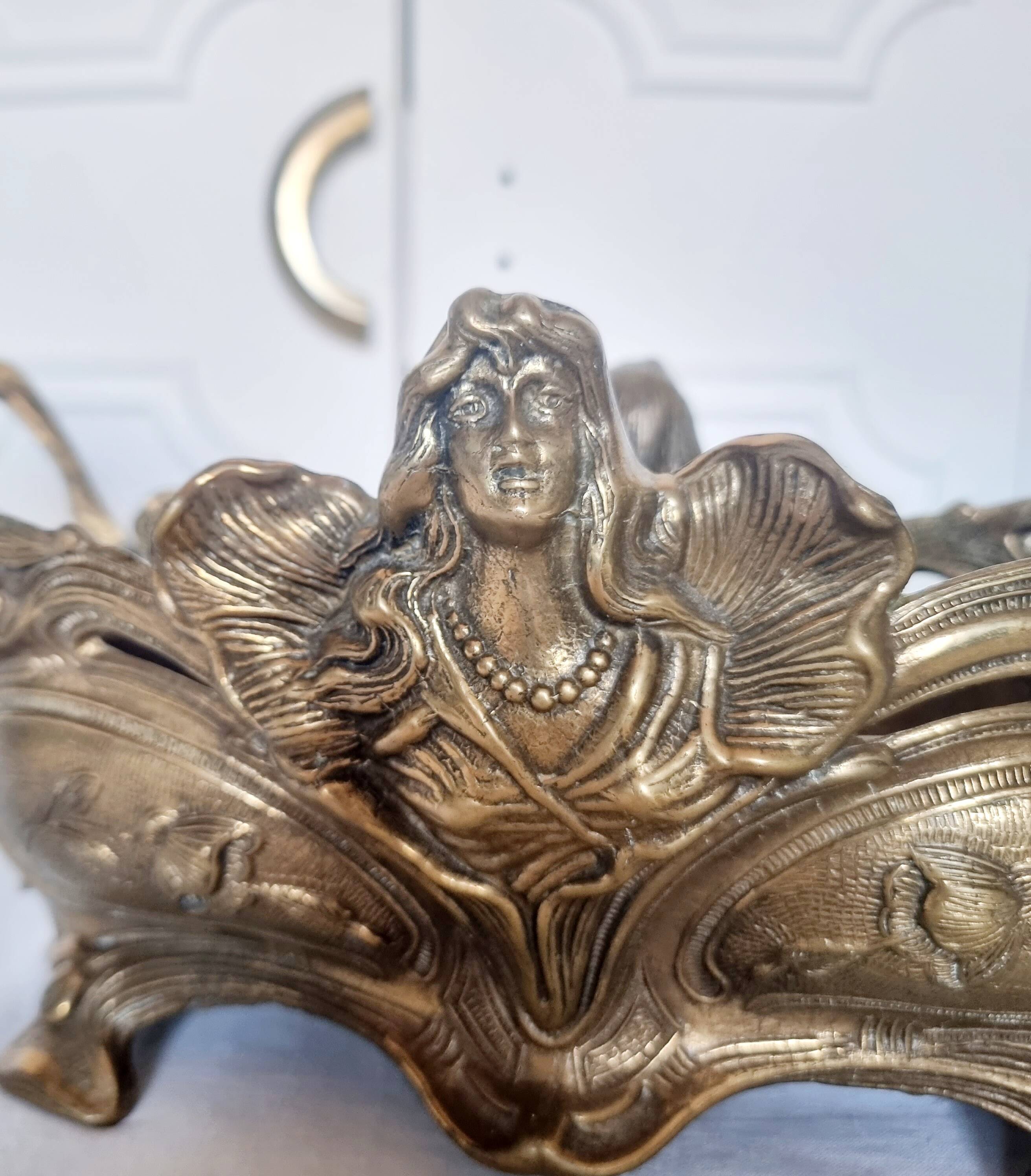 French Art Nouveau bronze planter decorated with a female mermaid