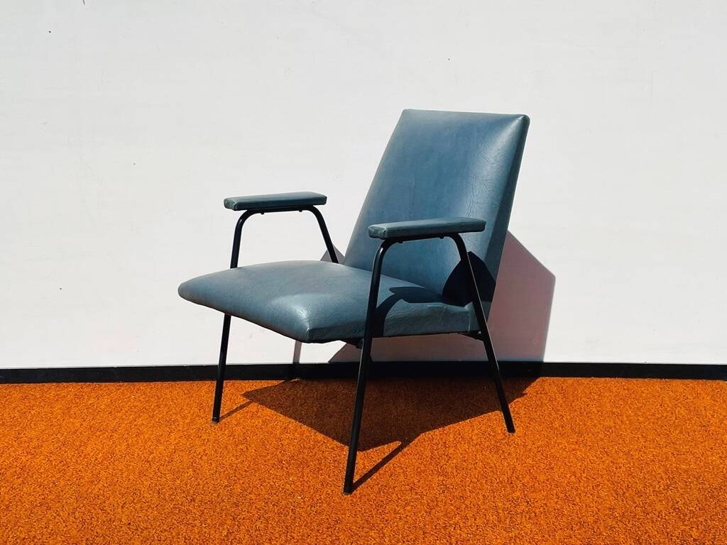 Pair of armchairs model Robert by Pierre Guariche for Meurop. Vintage 60s.