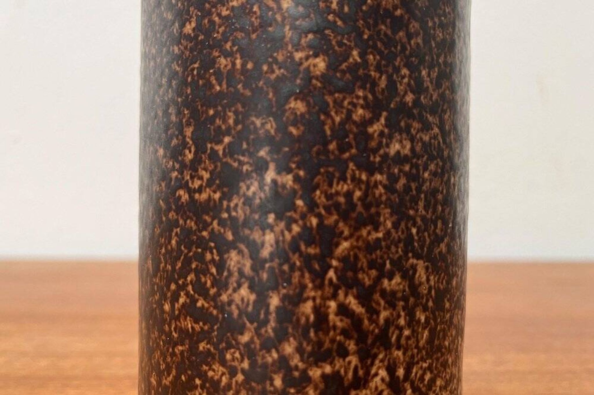 Mid-century ceramic carafe vase by Bastian le Pemp for Kemper / Quimper France, 1960s.