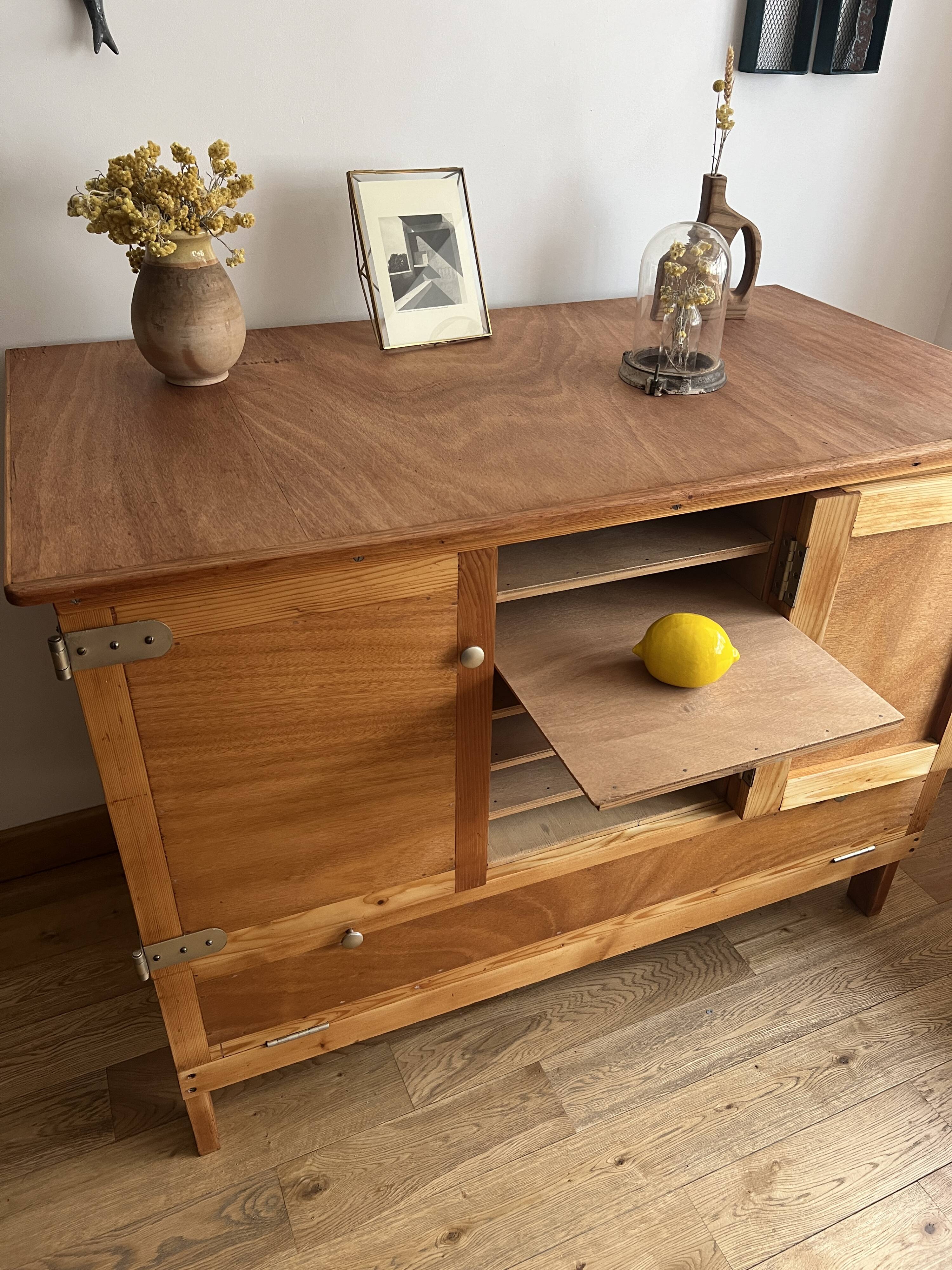 Workshop furniture, printing storage