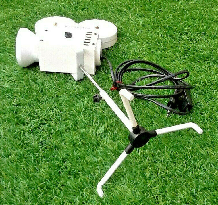 Metal Lamp to Pose Vintage Camera "Hollywood Studio"