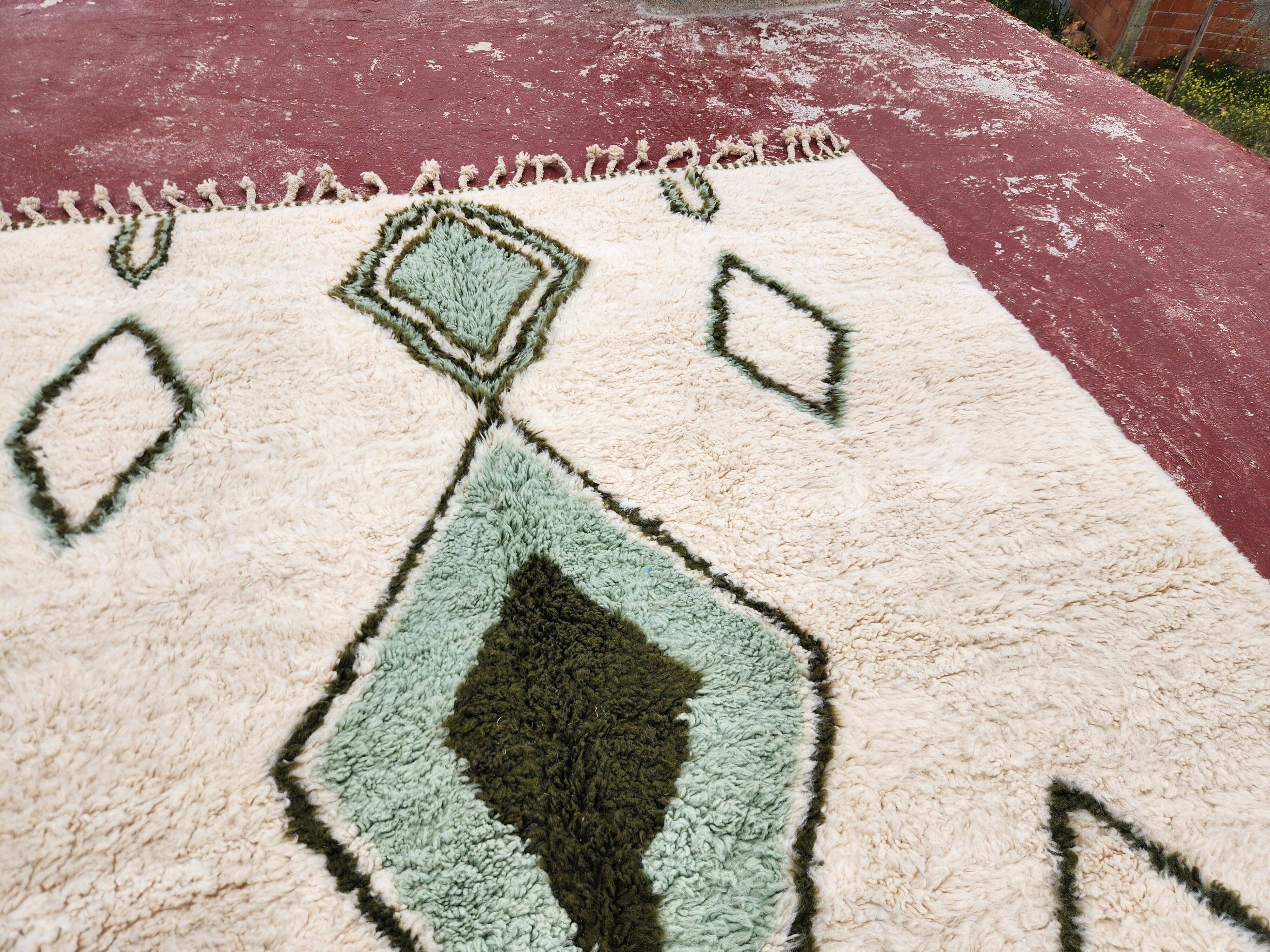 Authentic Beni Ouarain Rug 300x202 cm – Unbleached Wool