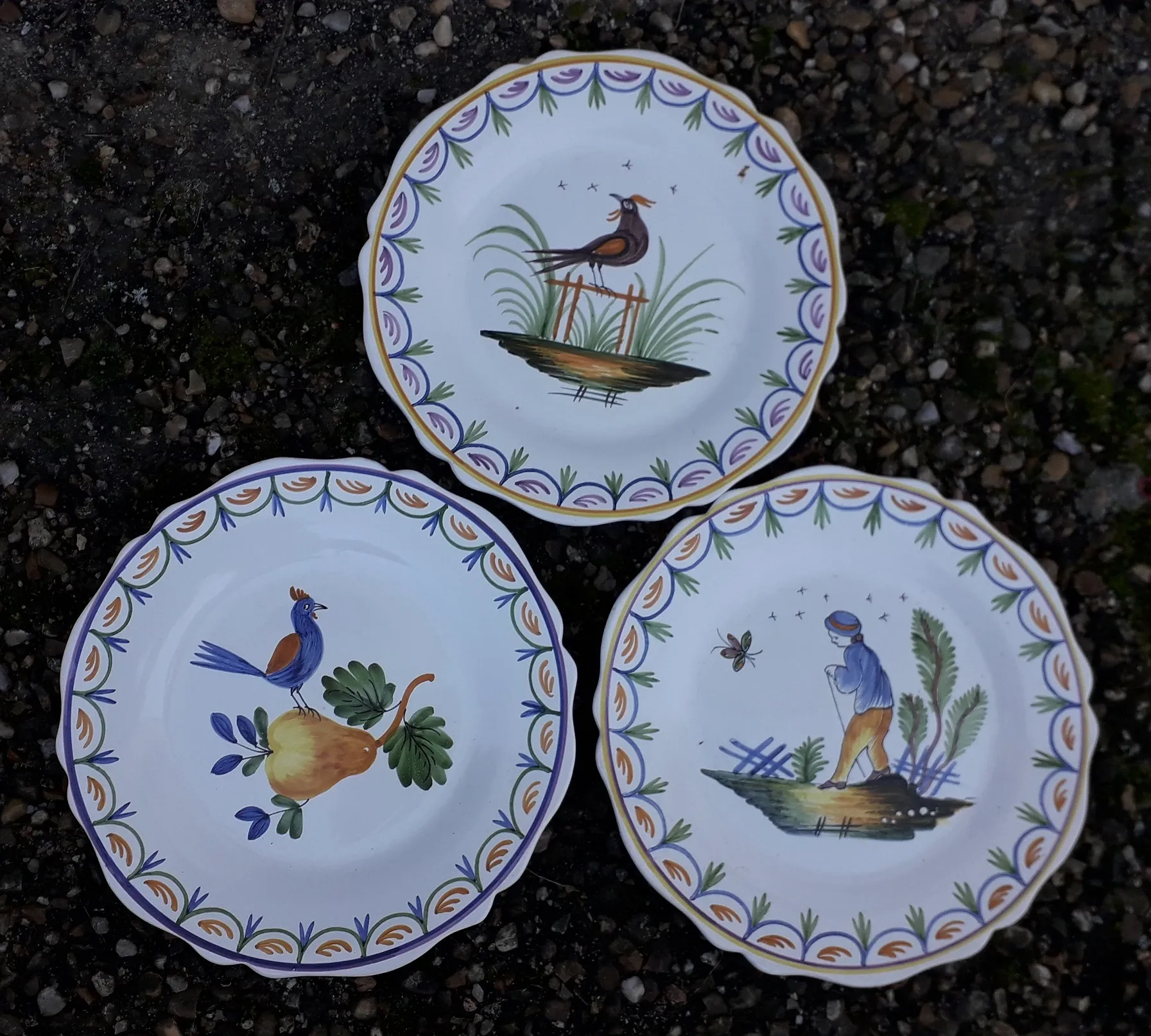 Earthenware plates