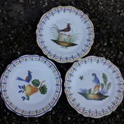 Assiettes en faïence