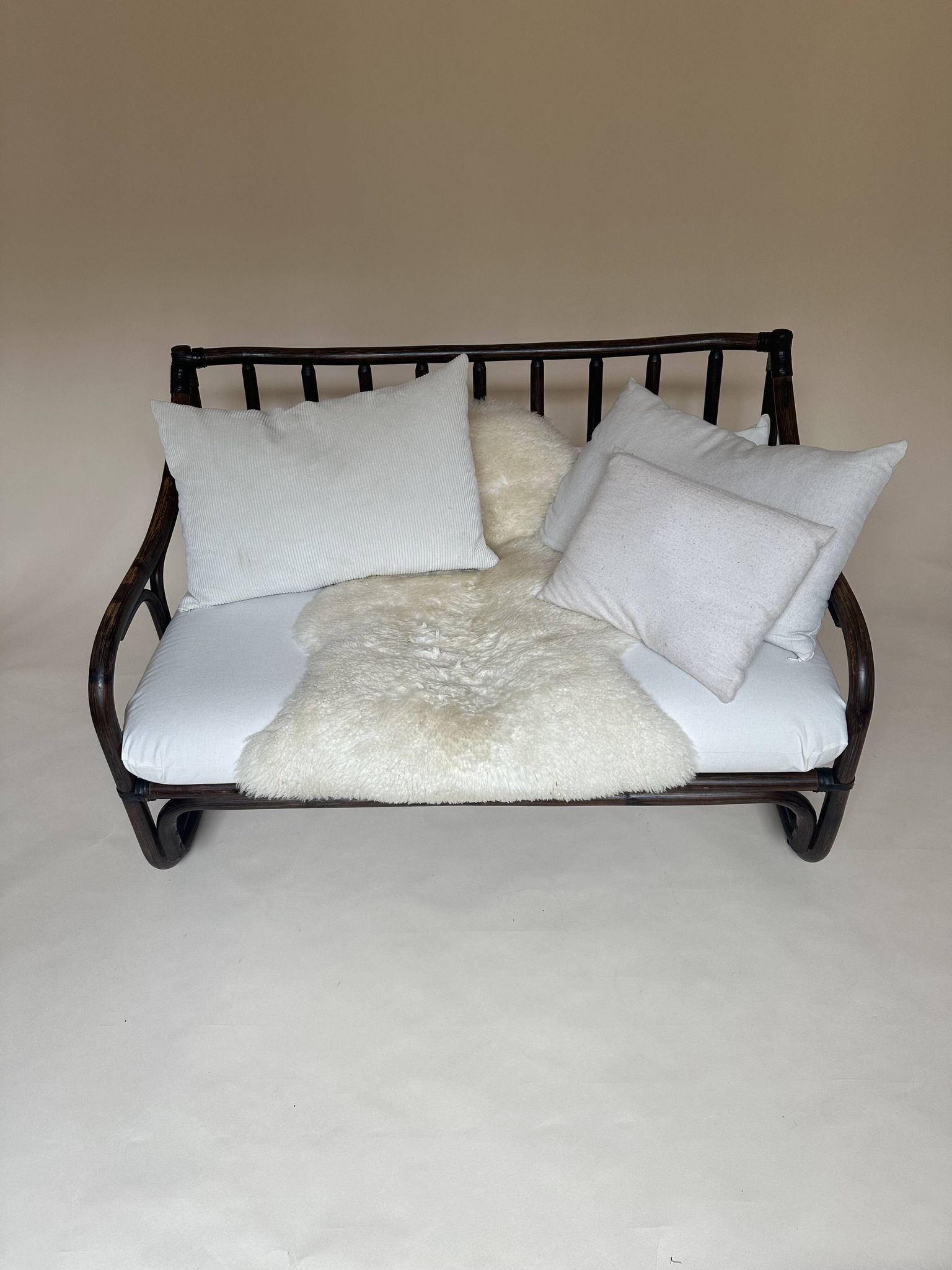 Two-seater rattan bench