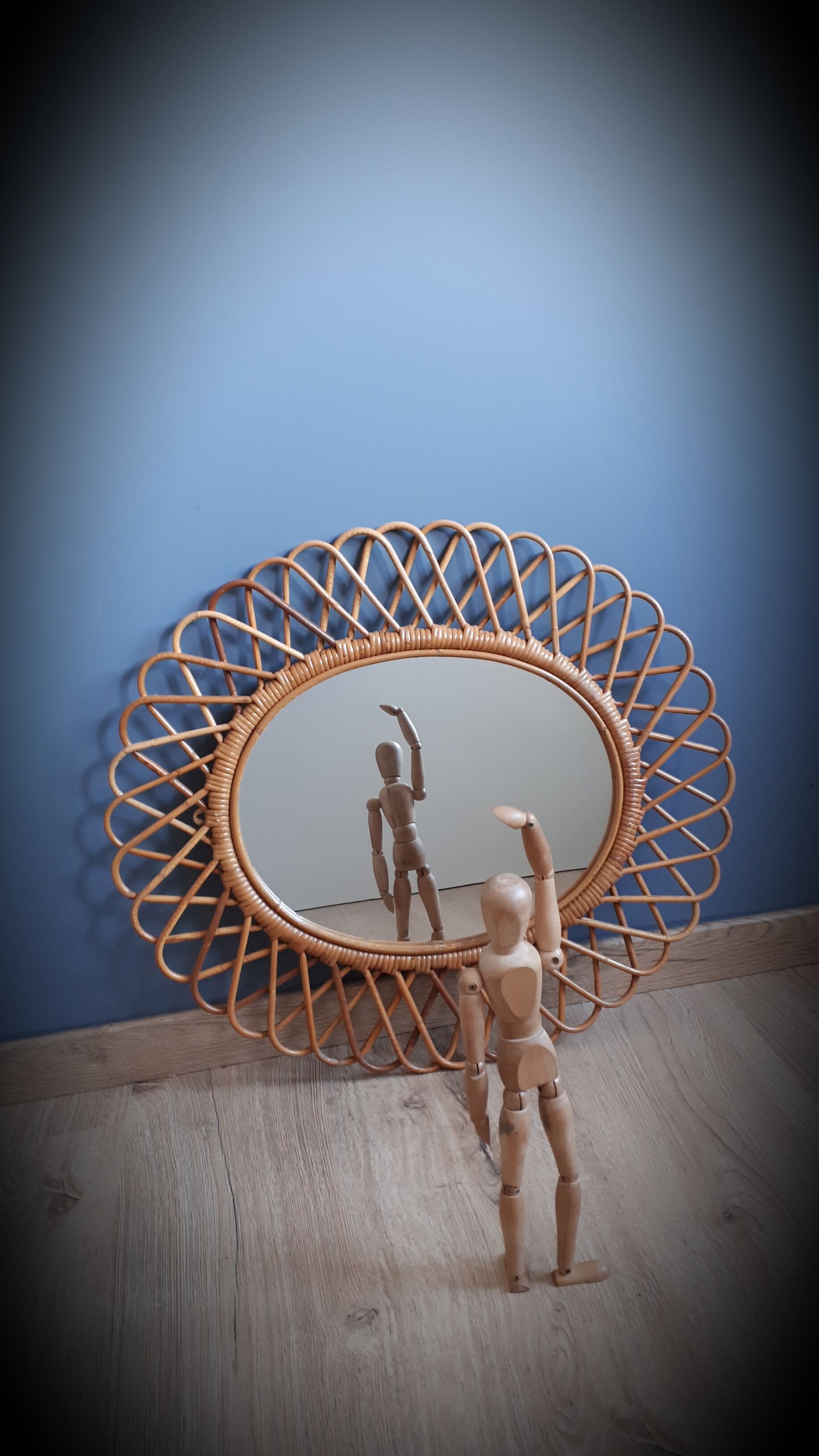 Old rattan oval mirror 58x50cm