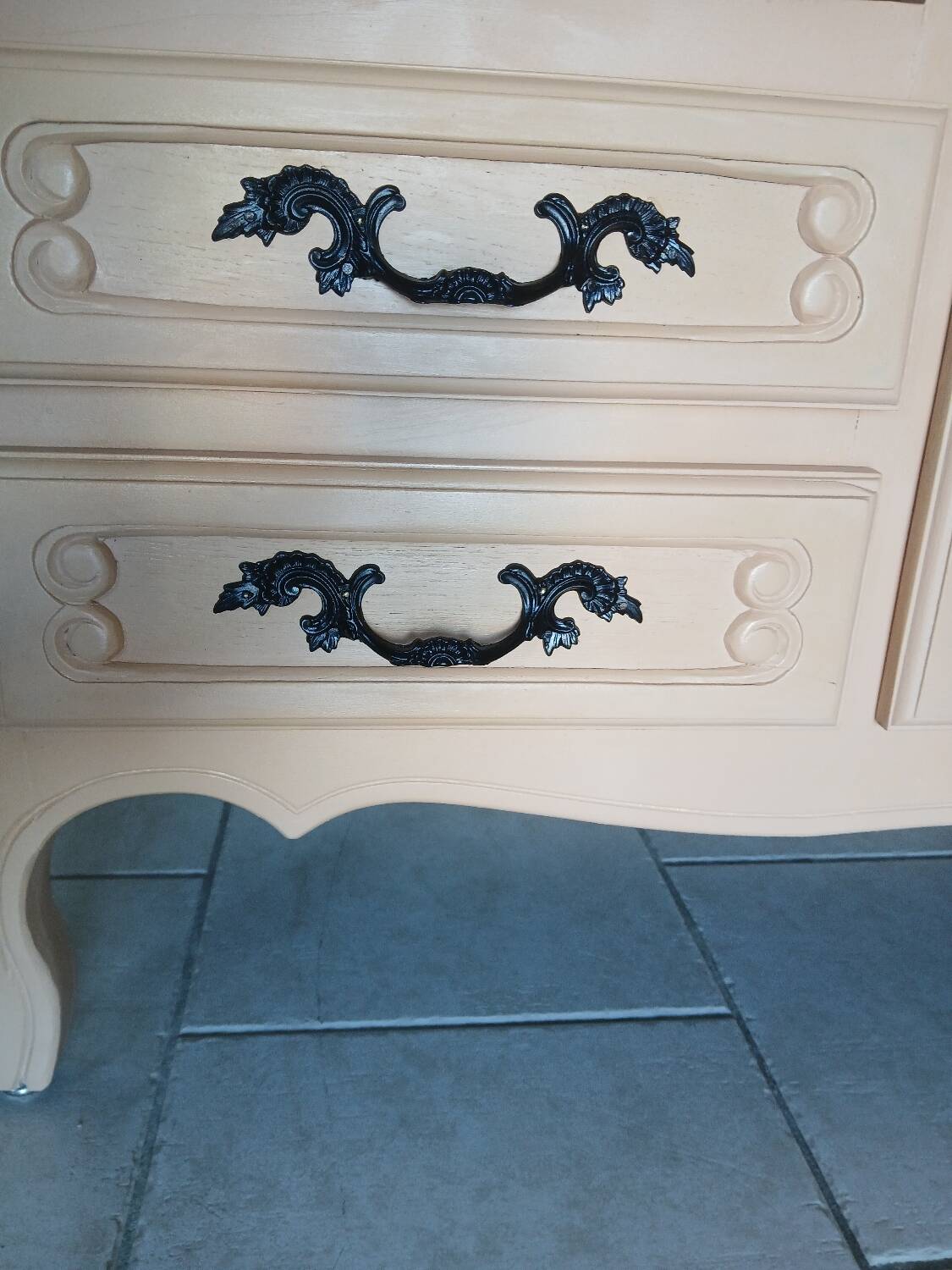 Peach-coloured TV unit