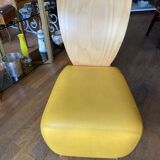 Paire de fauteuils bobo en cuir.
