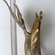 Pair of Italian wall sconces in gilded metal – Stylized foliage