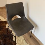 Chaise coque plastique marque Sitting