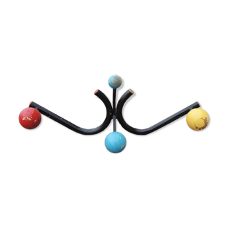 Old Wall Coat Rack 4 Multicolor Balls
