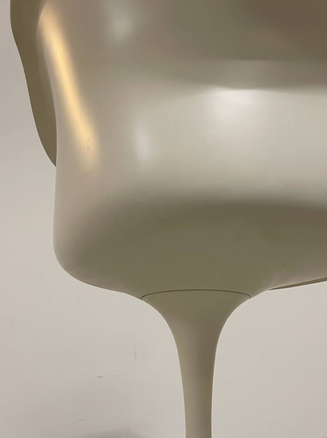 3x Eero Saarinen Tulip Armchair Knoll International