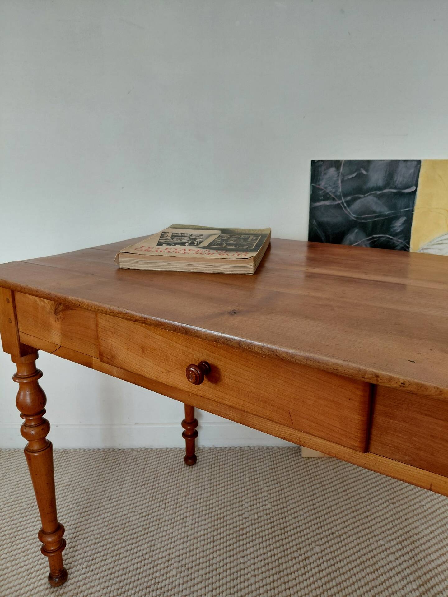 Country-style wooden middle desk Louis Philippe - 19th century