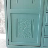 Asymmetrical cabinet