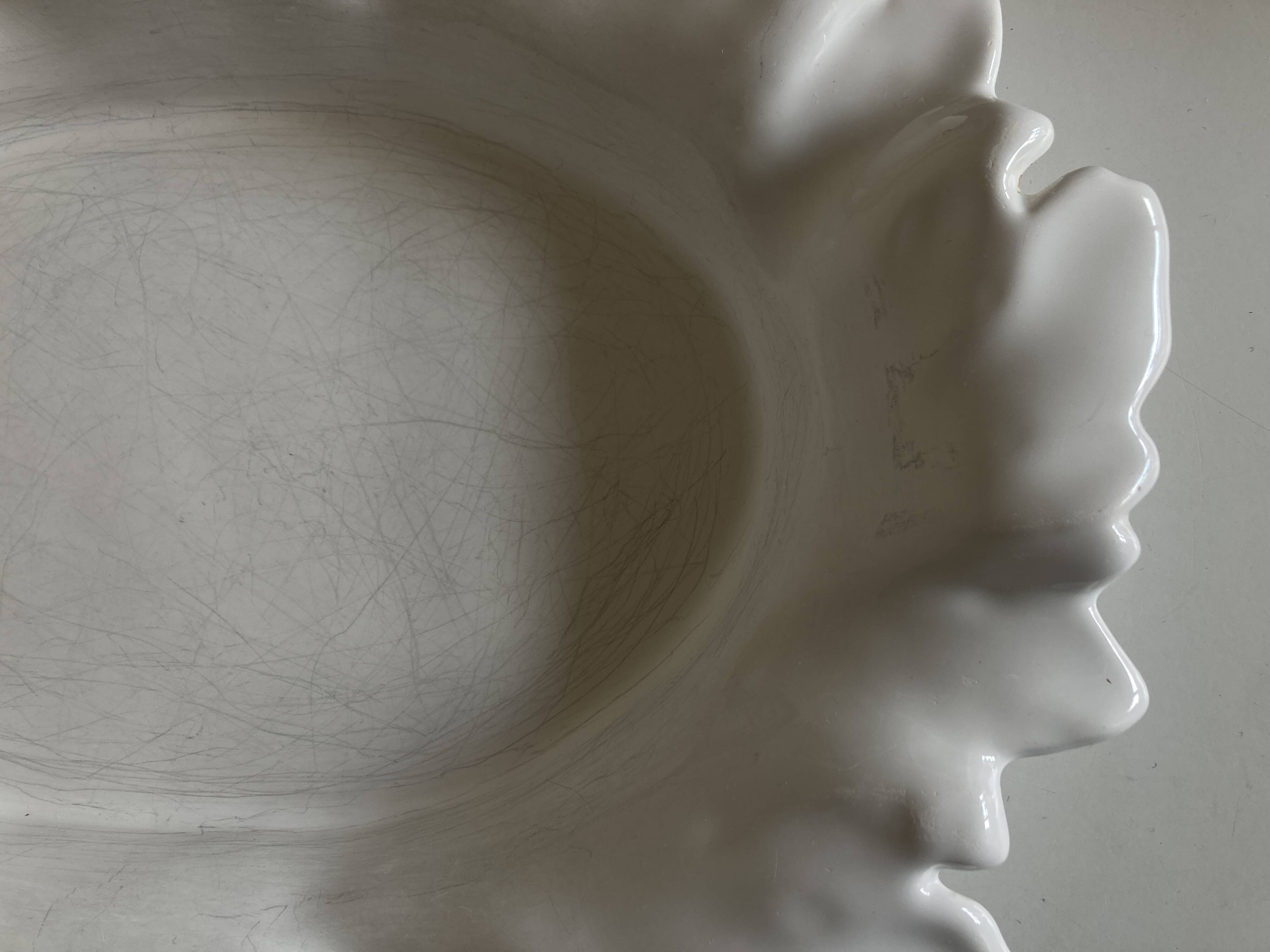 Acanthus platter in Malicorne earthenware, 18th century