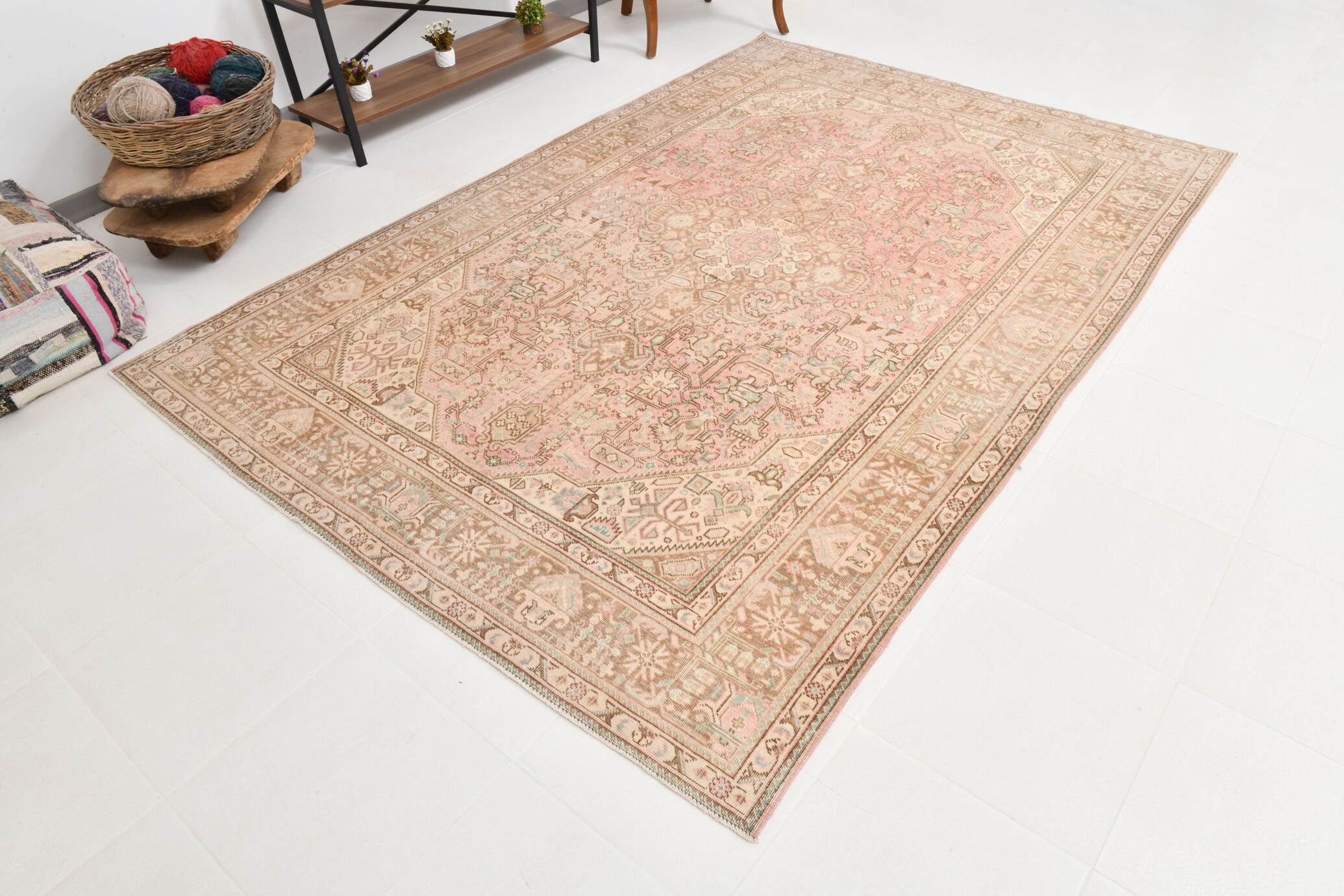 6x9 dusty pink wool persian rug 287x192cm