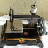 Baby sewing machine years 20-30