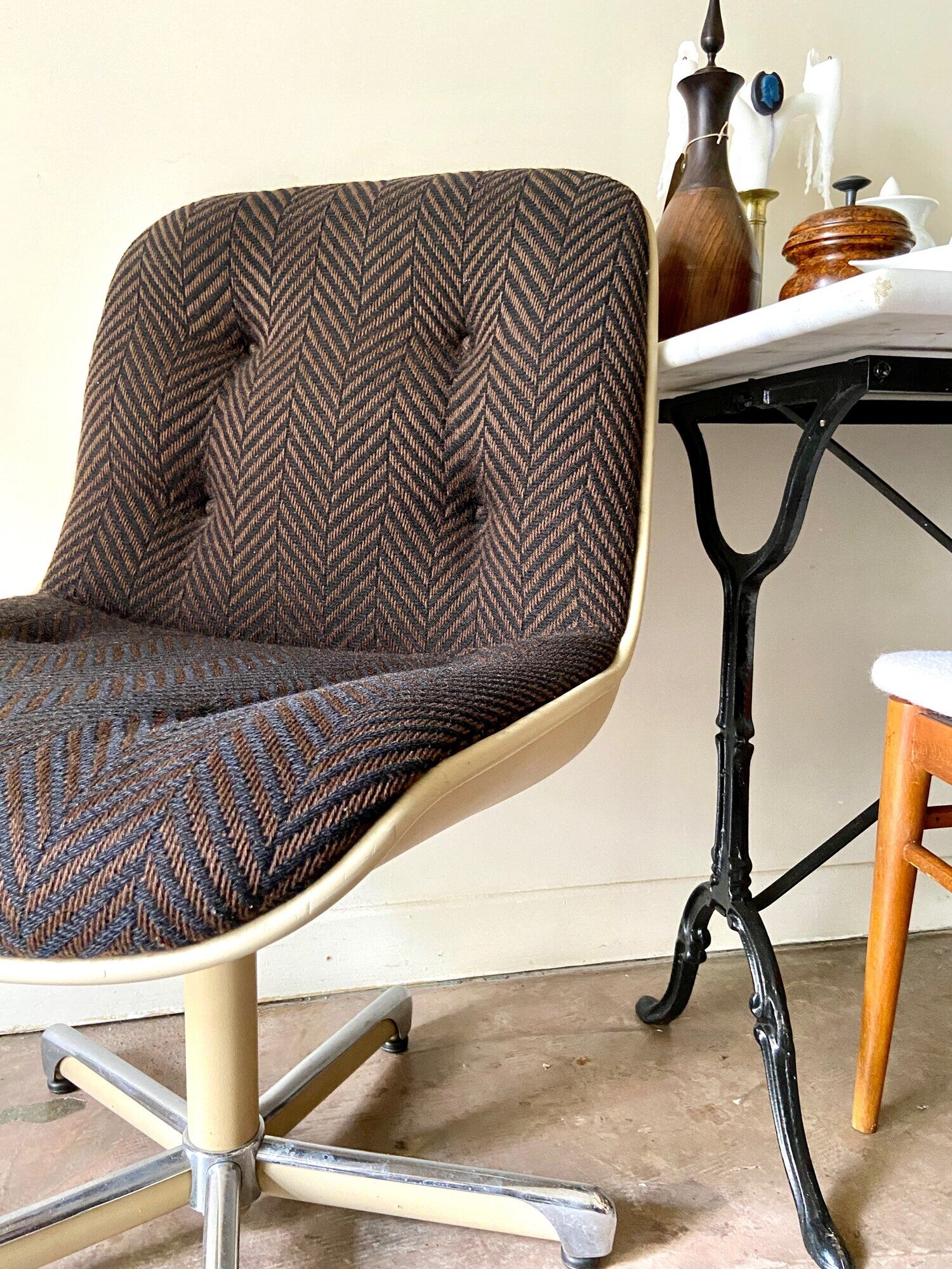 Strafor armchair in beige plastic and brown herringbone wool 1960s'