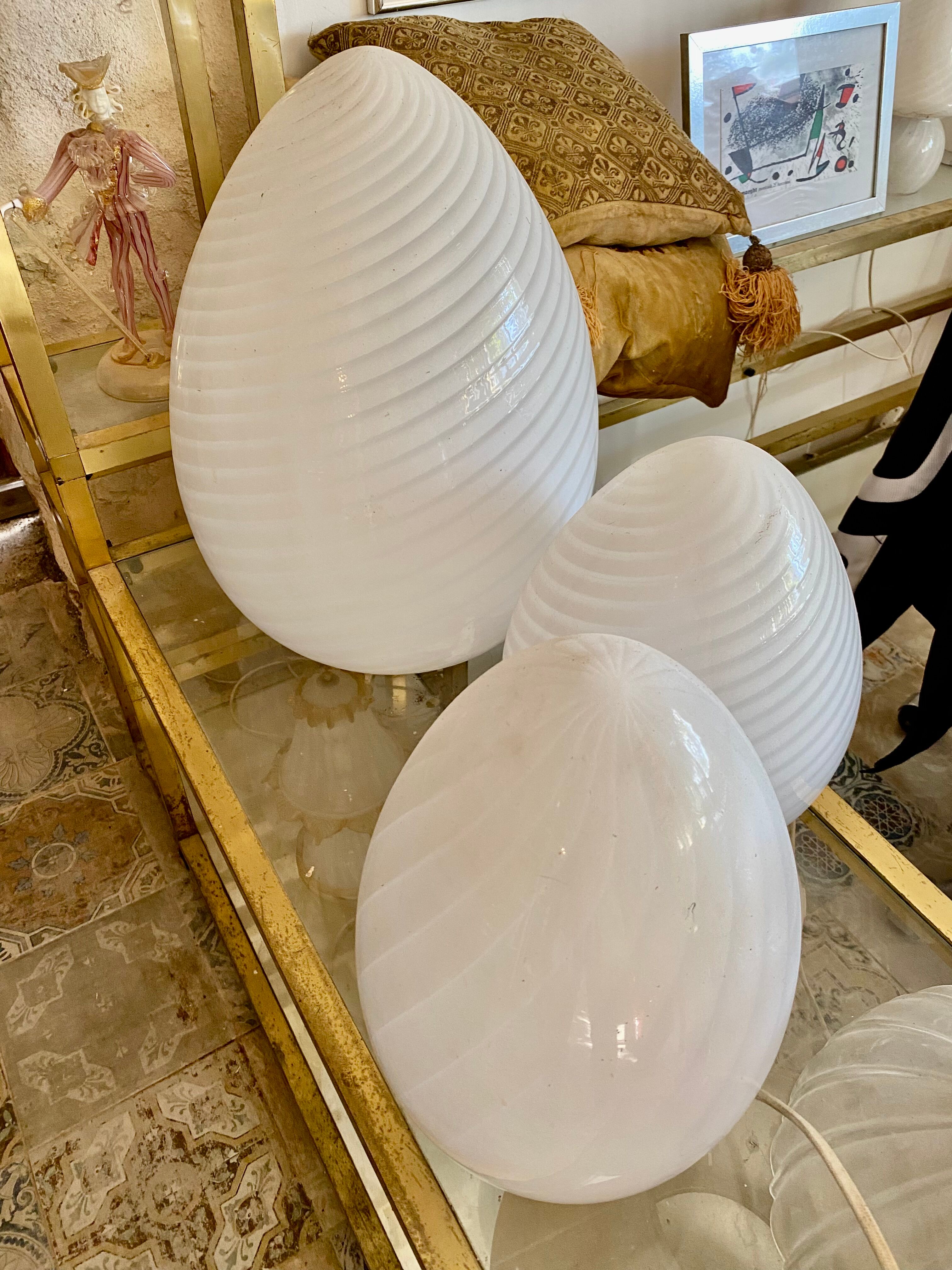 Lampe de table en spirale Vetri