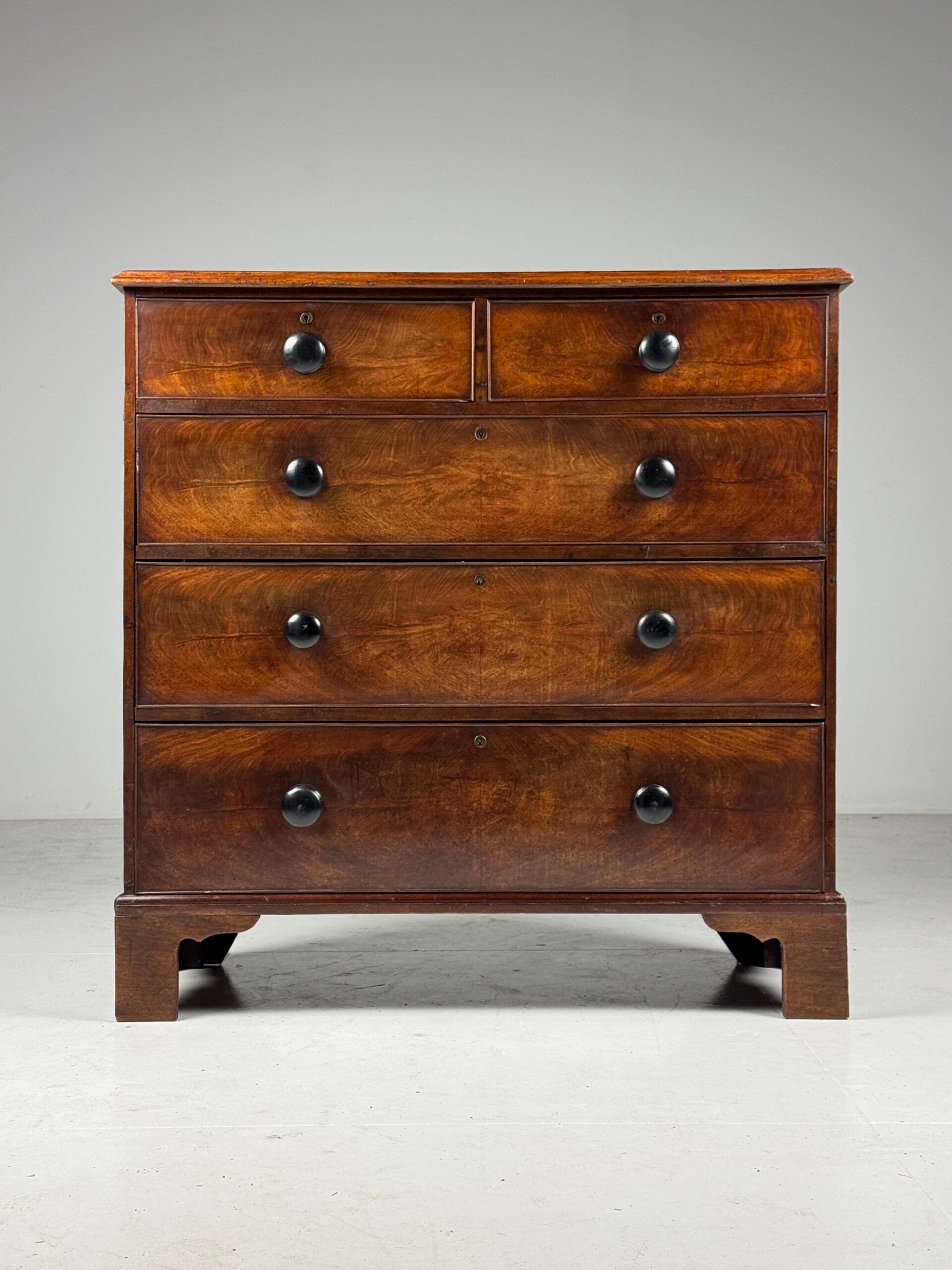 Commode en acajou, 19ème siècle