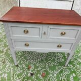 Grey chest of drawers