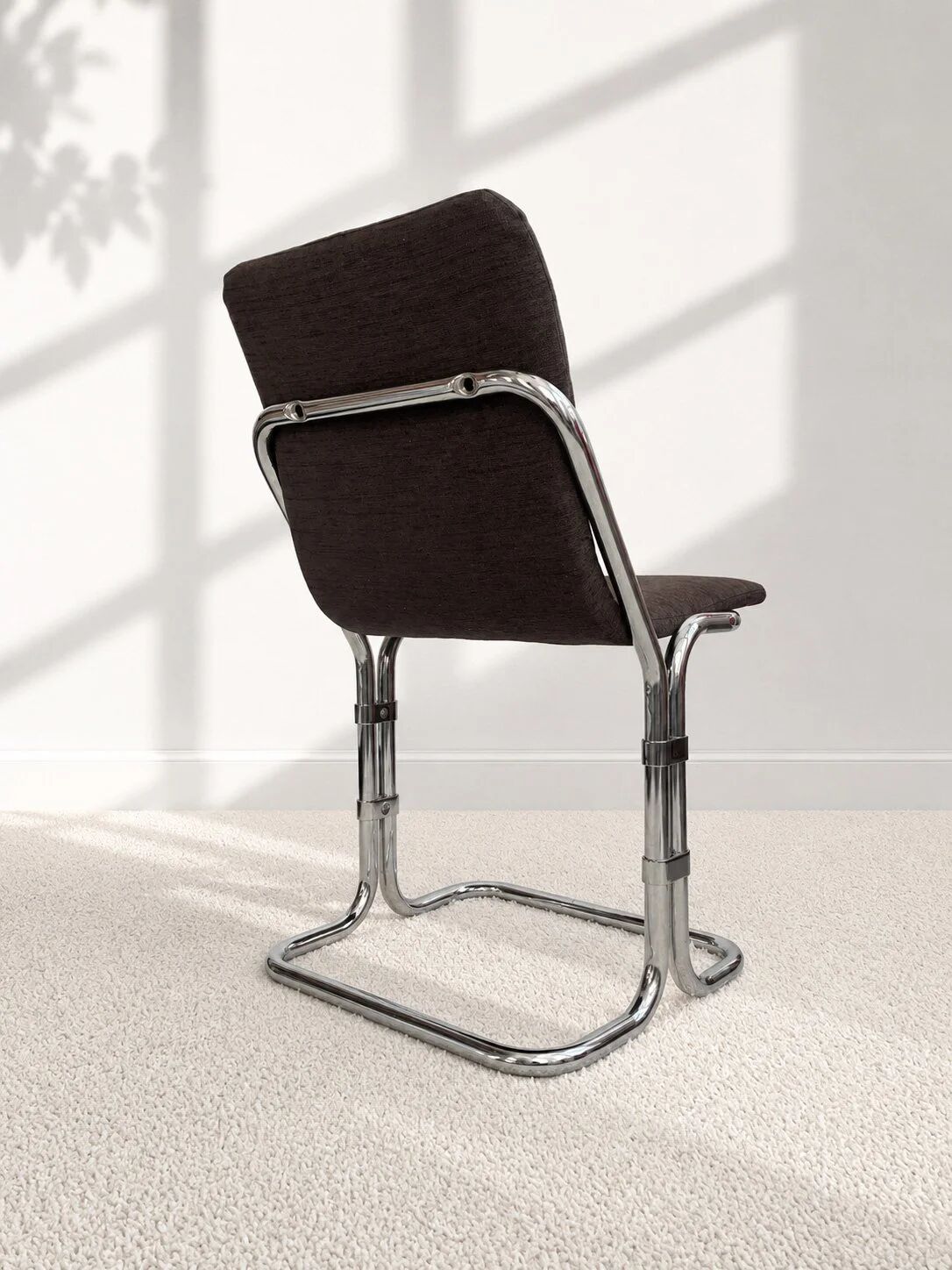 Chaises space age, Italie, années 1970.