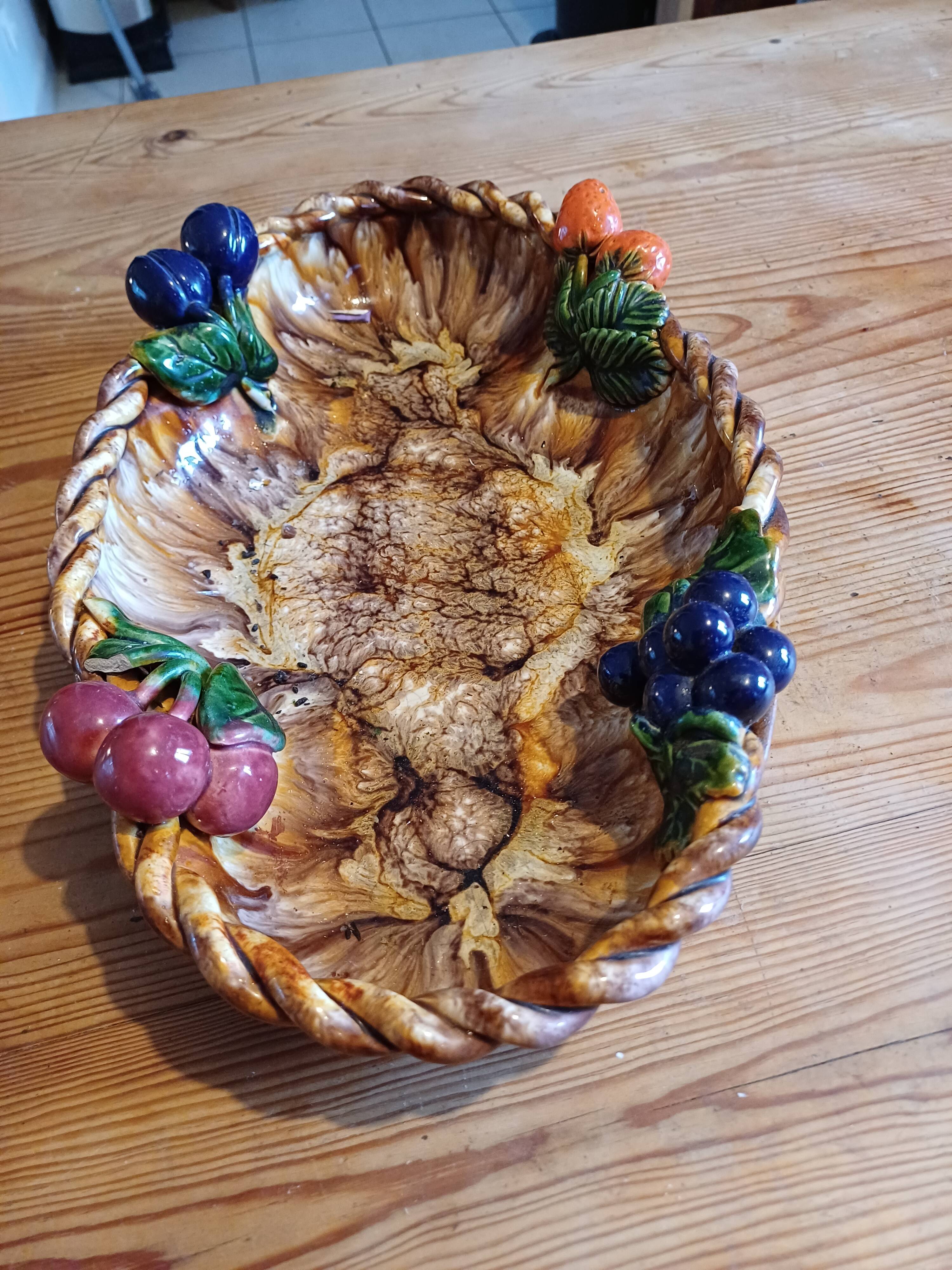 Barbotine Dish Grad St Peter Austria