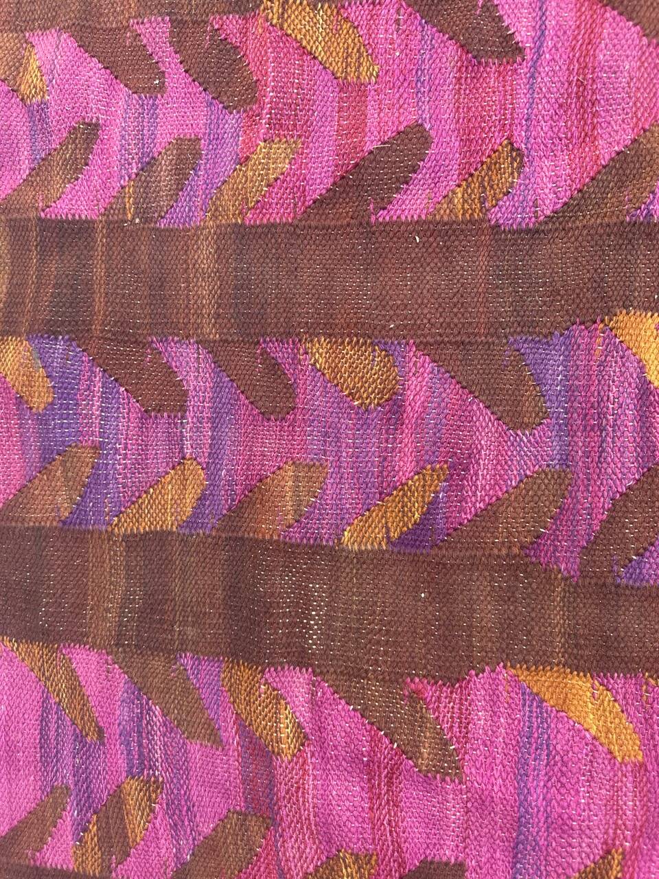 Vintage scandinavian rug from the 70s, hand-woven