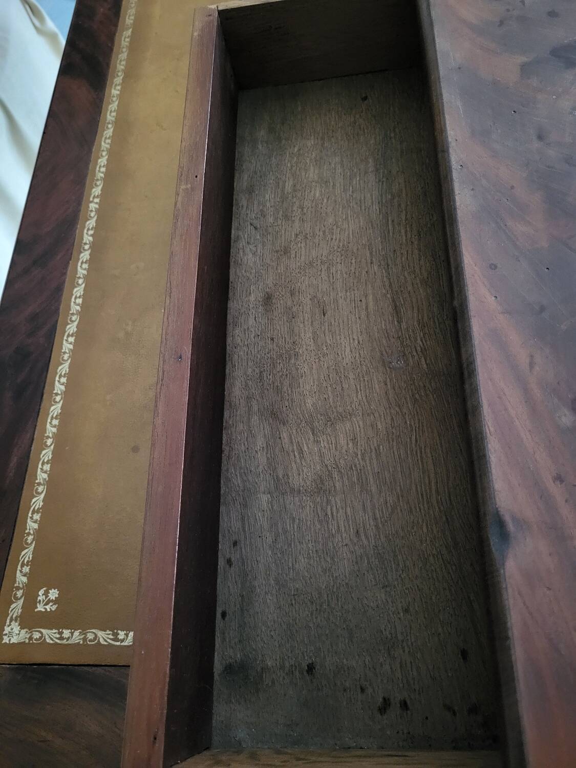 Louis Philippe Office