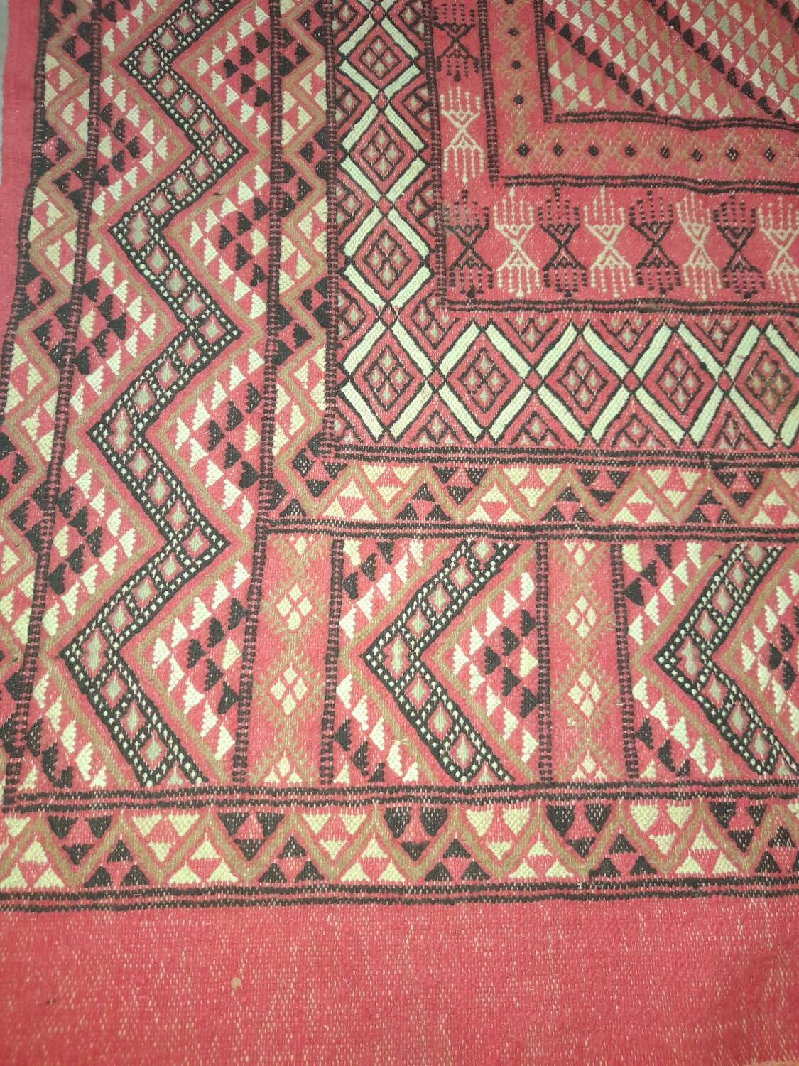 Large vintage Tunisian mergoum rug 258x330cm