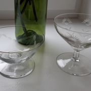 Lot of 6 crystal champagne glasses engraved 30s