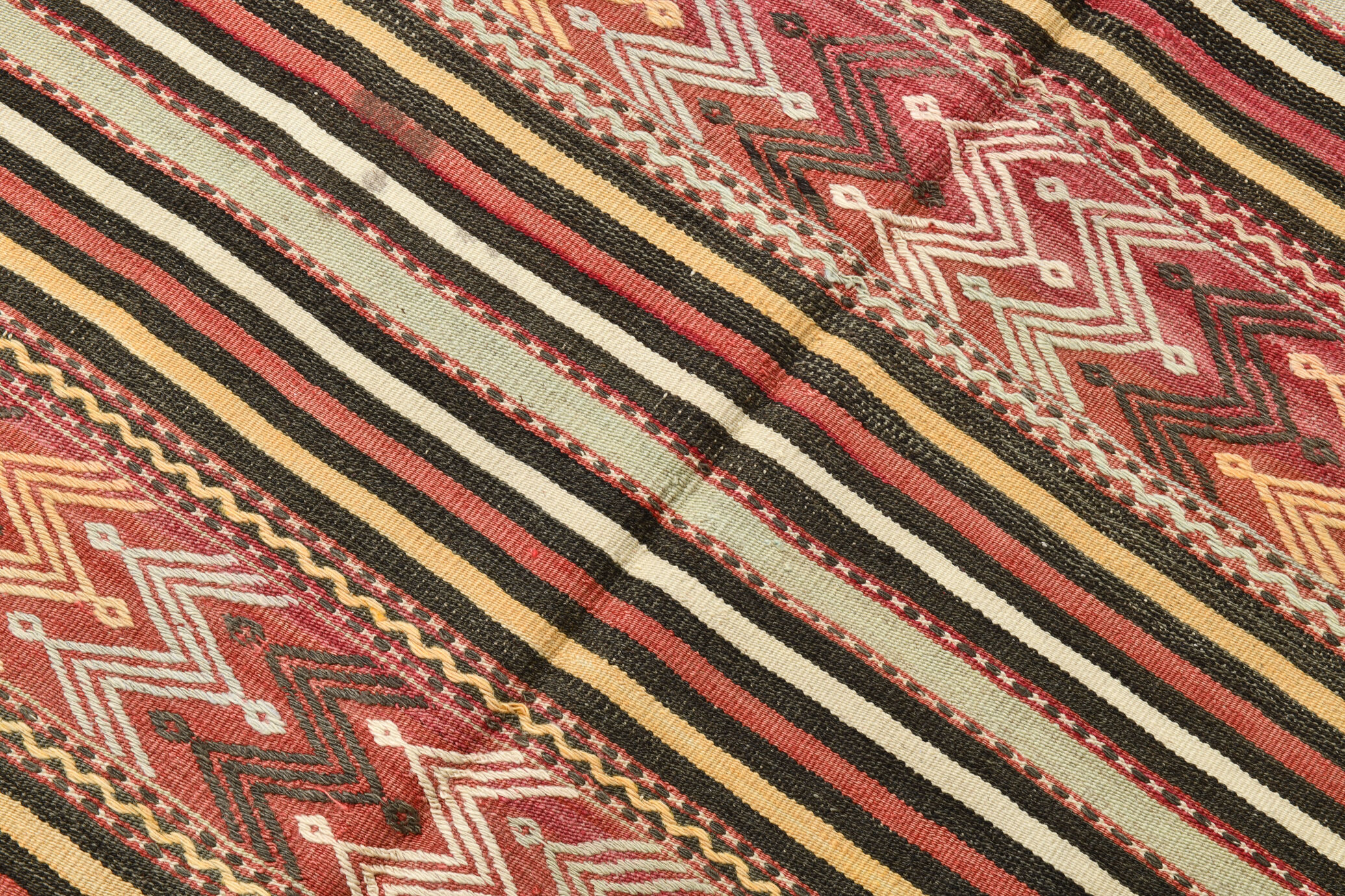 4x7 Kilim Vintage Rug, 138x218Cm