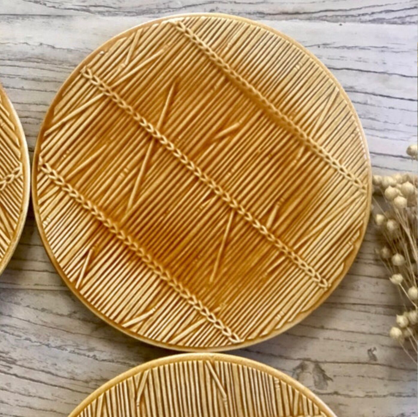 8 vintage Gien cheese plates france