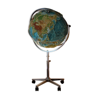 Globe terrestre en 3D édition Geo Institut