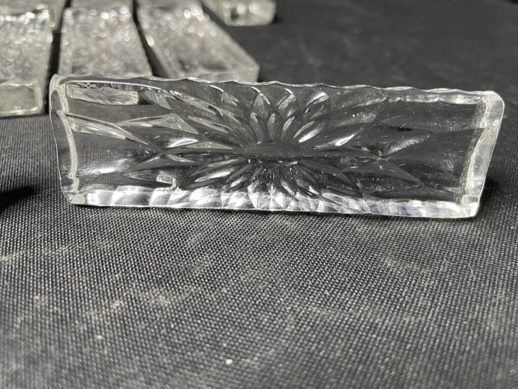 12 cut crystal knife holders – Val Saint Lambert