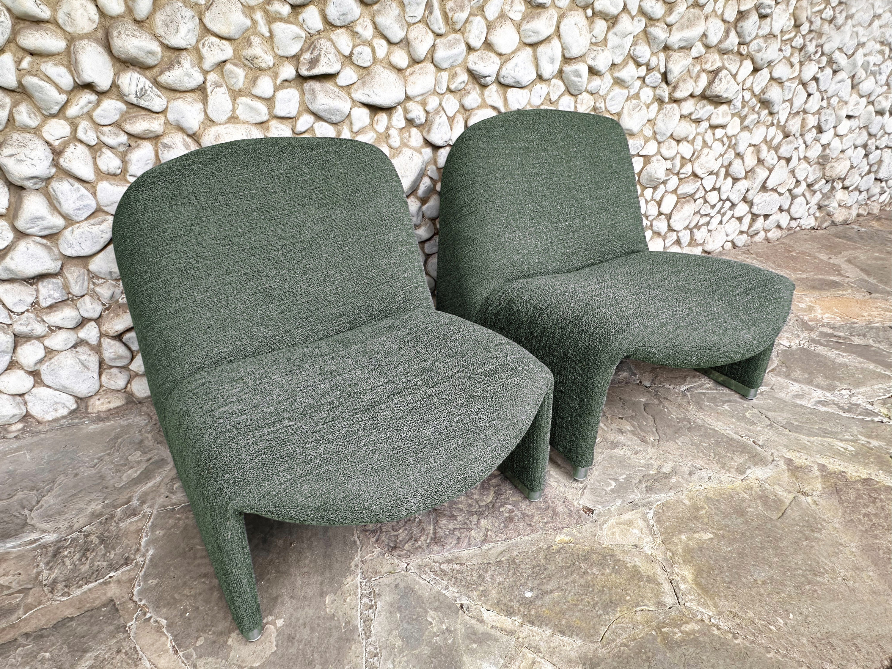 Paire de fauteuils Alky Giancarlo Piretti, Castelli 1970s, bouclé Minotti