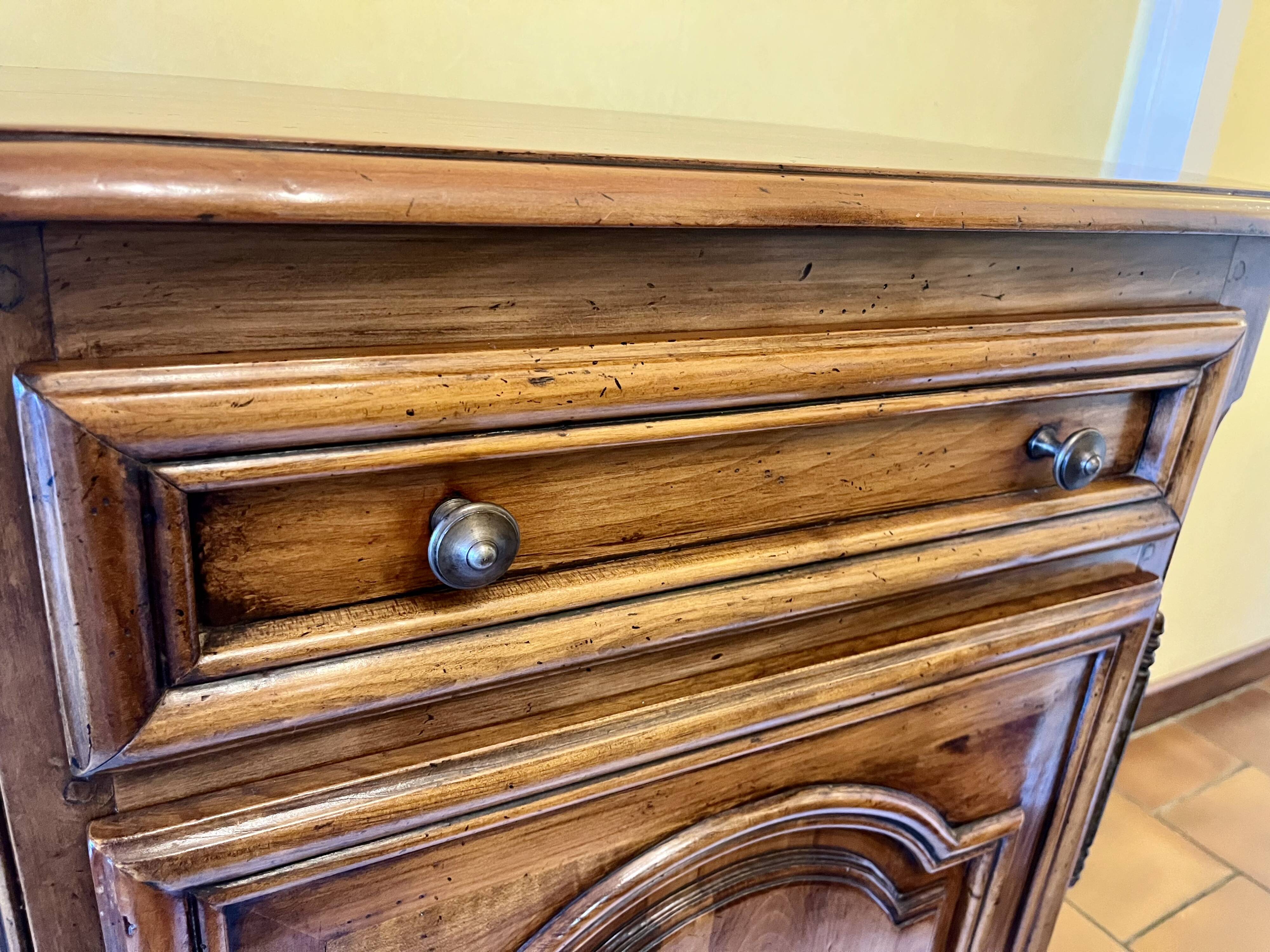 Buffet en bois massif, 1 porte, 1 tiroir