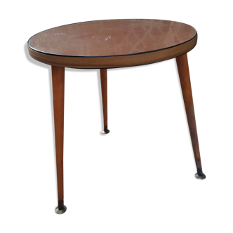 Tripod table