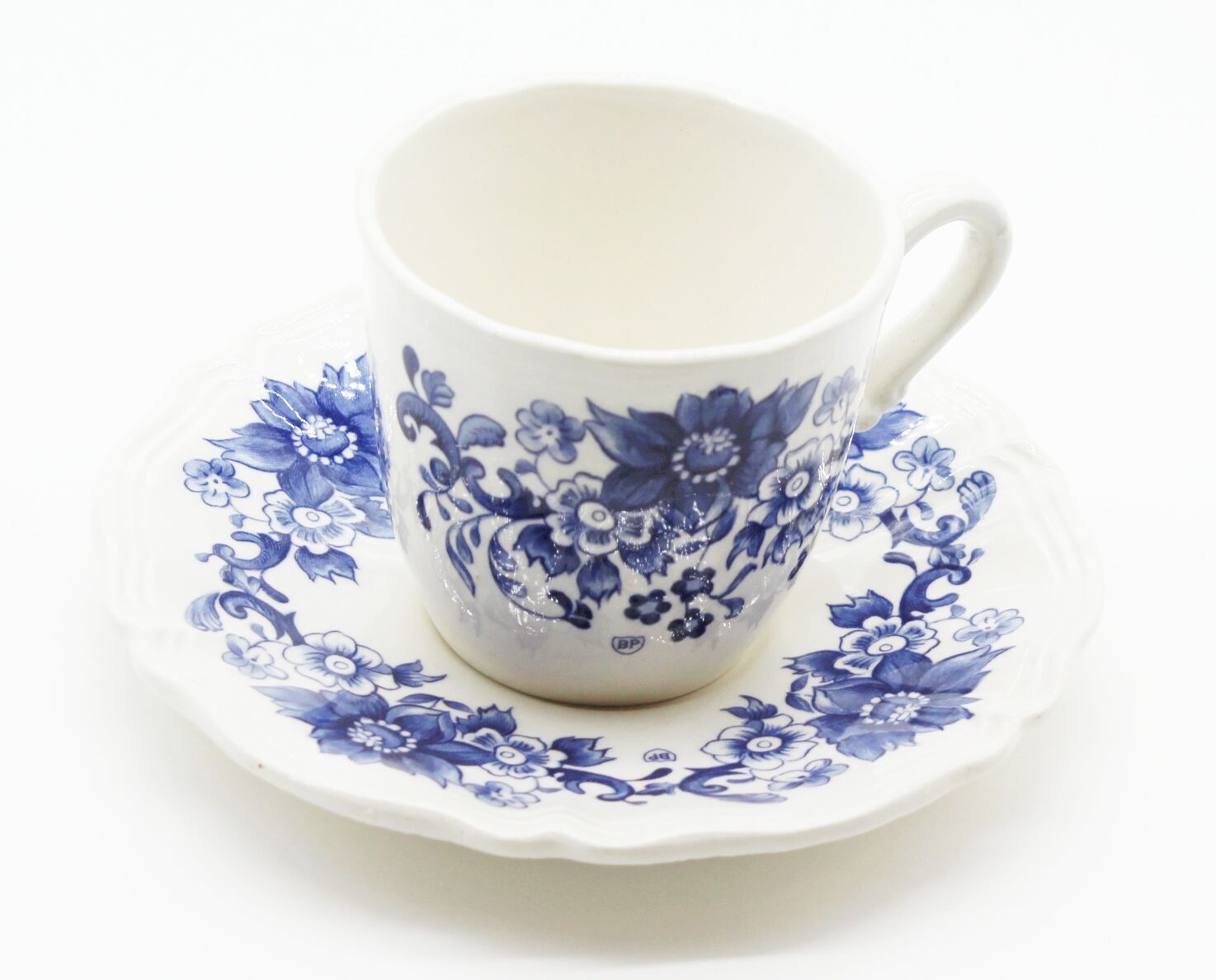 Cup with saucer Sarreguemines
