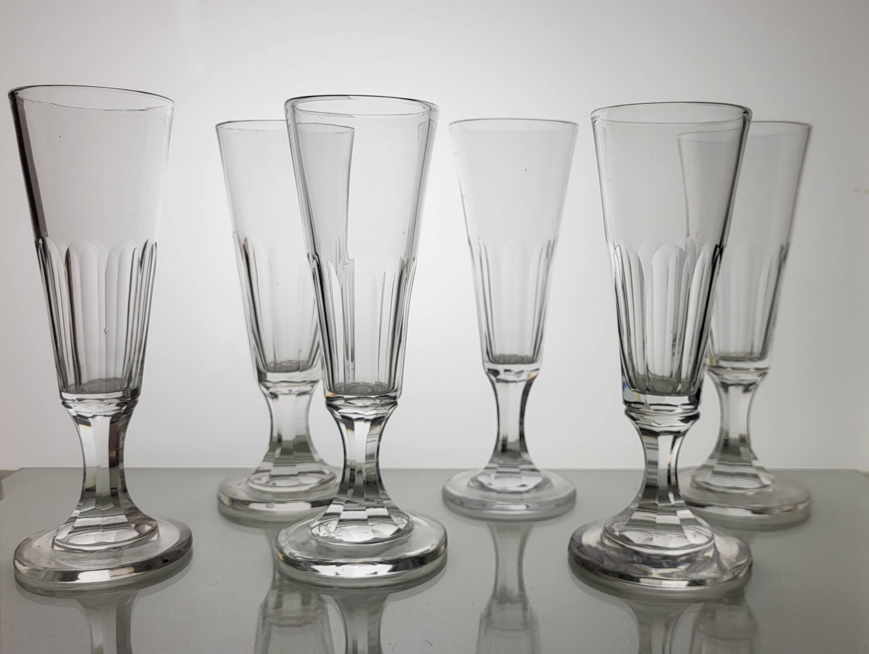 6 Champagne flutes in Baccarat crystal - XIXth