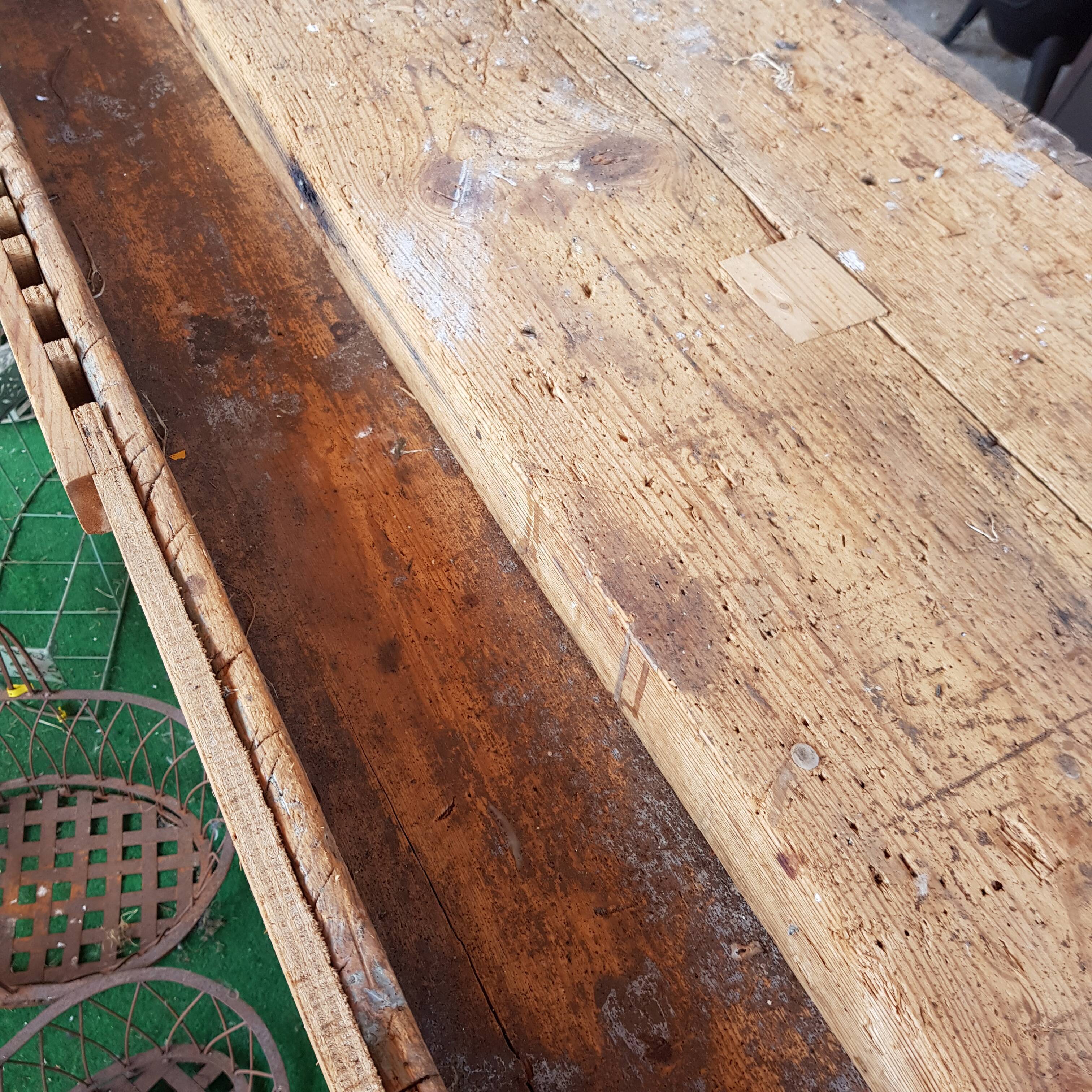 Établi d'ébéniste en bois
