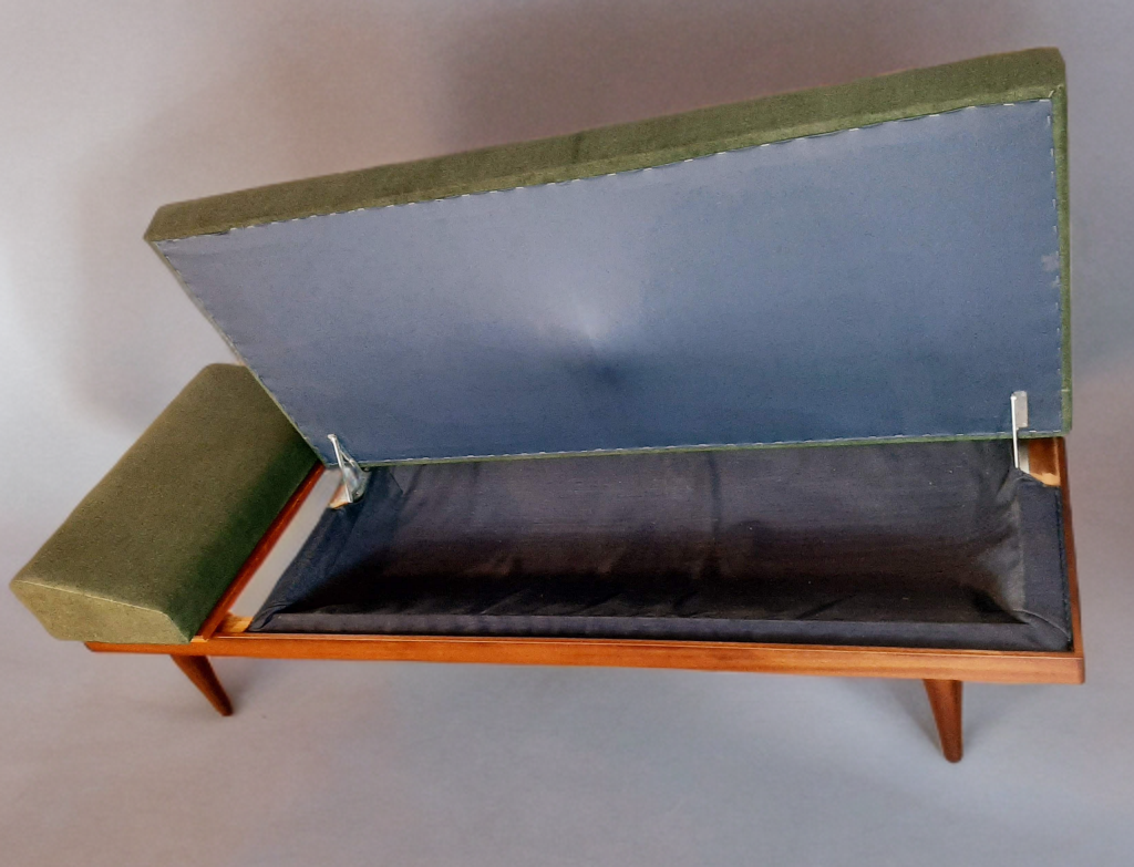 Lettvint model daybed, Vintage Scandinavian 1960s
