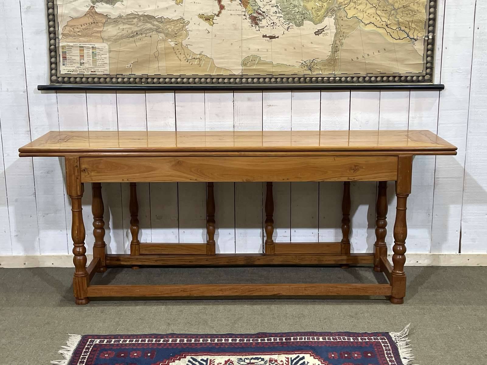 Large folding blond mahogany console - Indian work from the 1980s