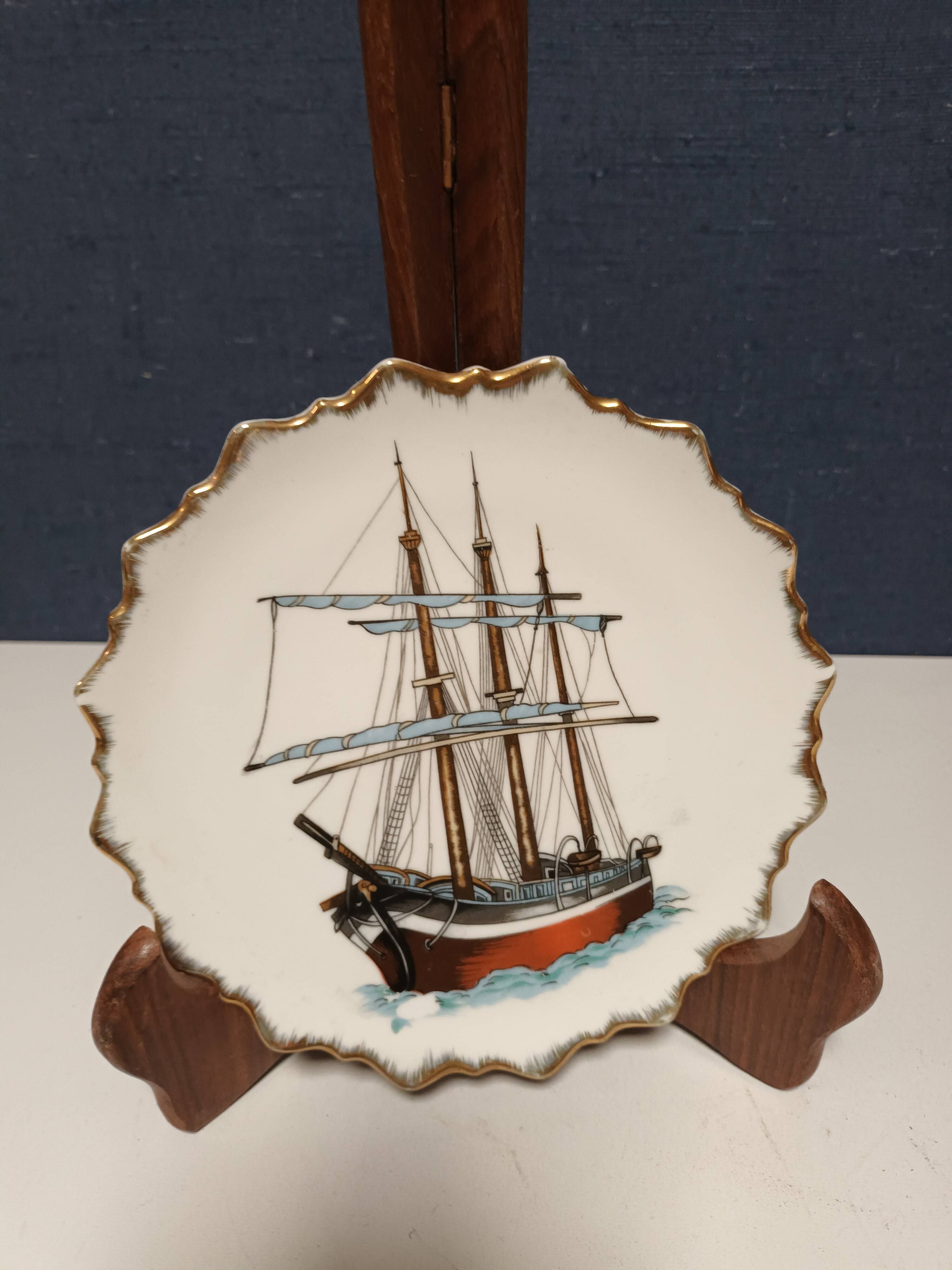Assiette décorative bateaux voilier