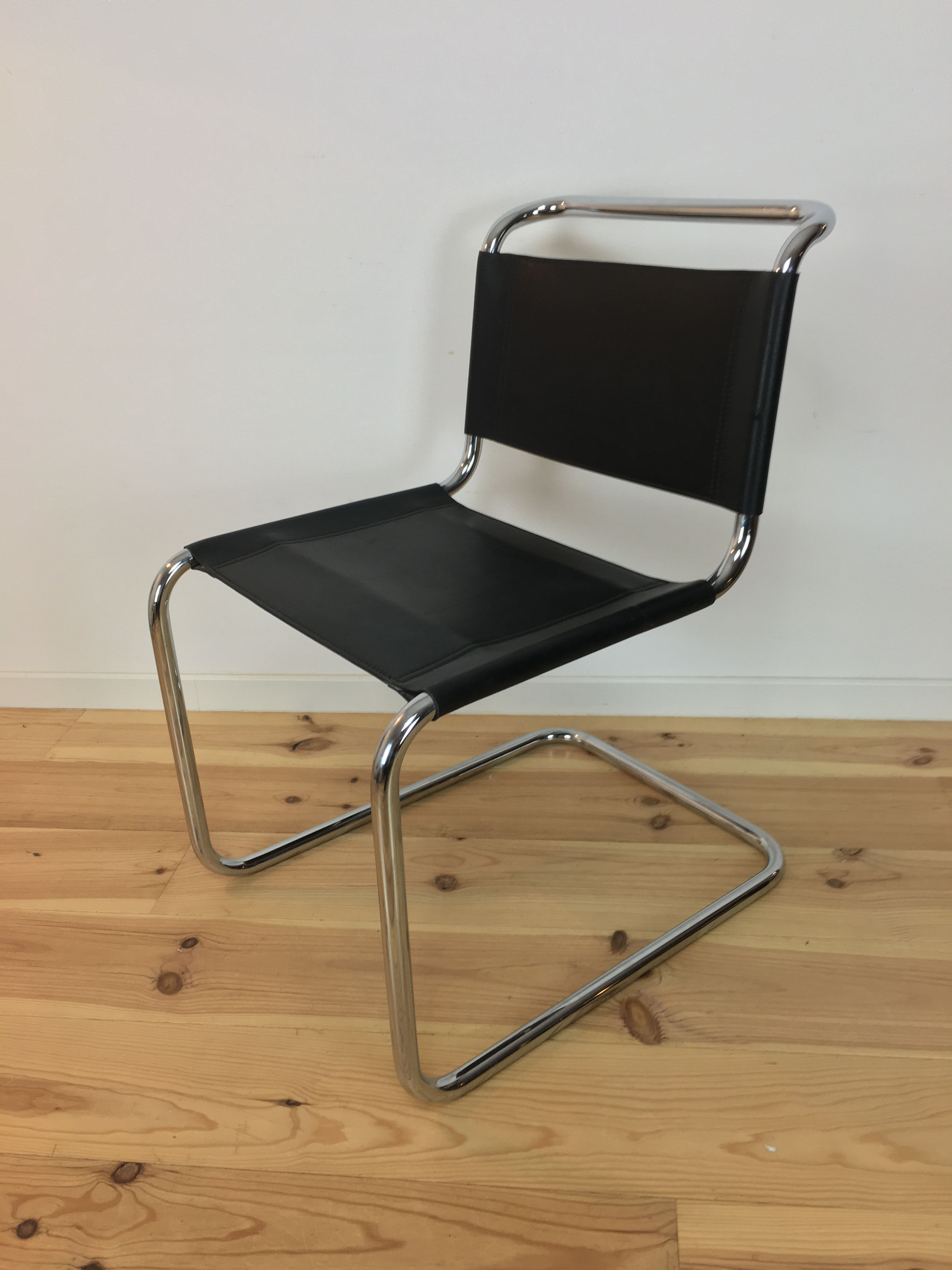 Chair B33 by Marcel Breuer 1980