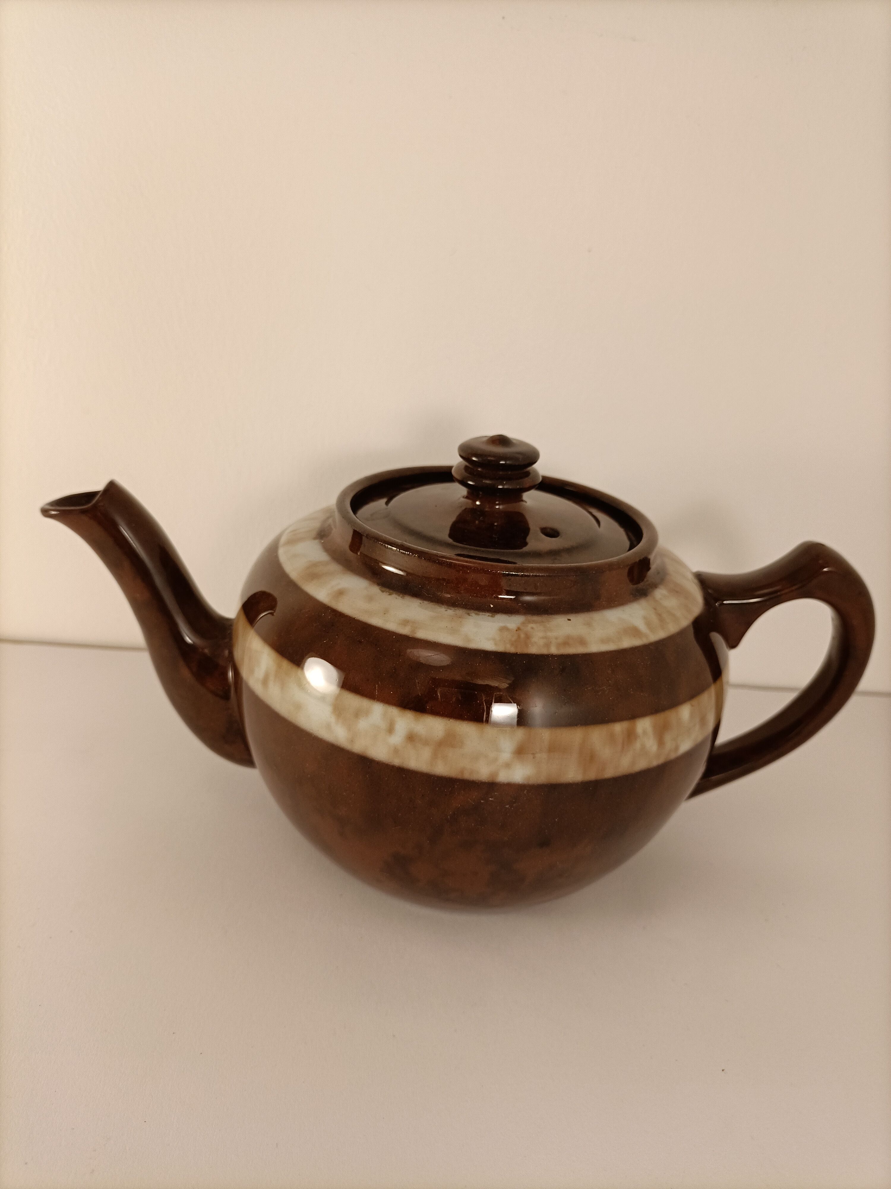 Teapot ceramic england gibson's